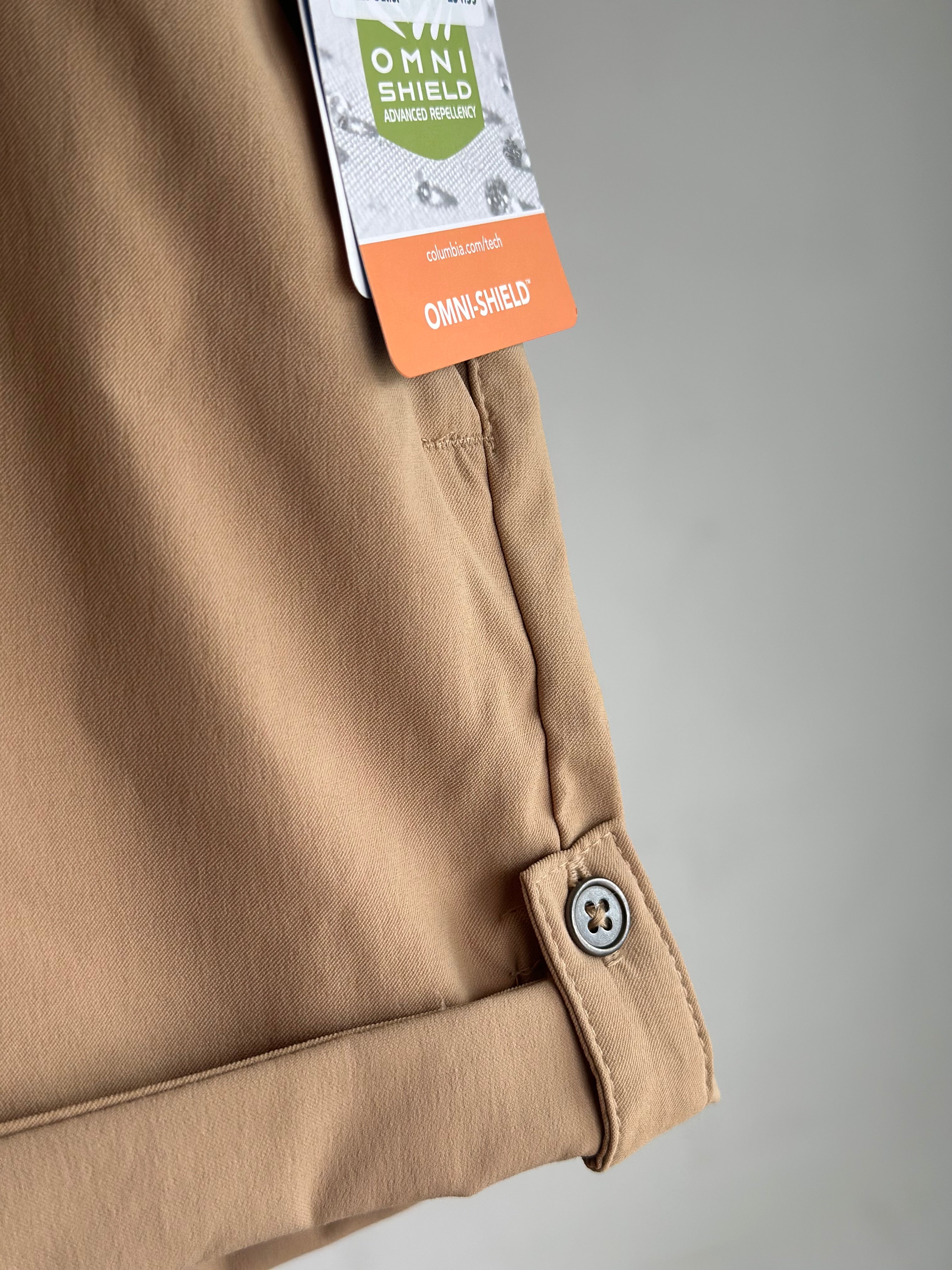 Columbia Omni-Shield Stretch Climber Canyon Shorts Women — Khaki